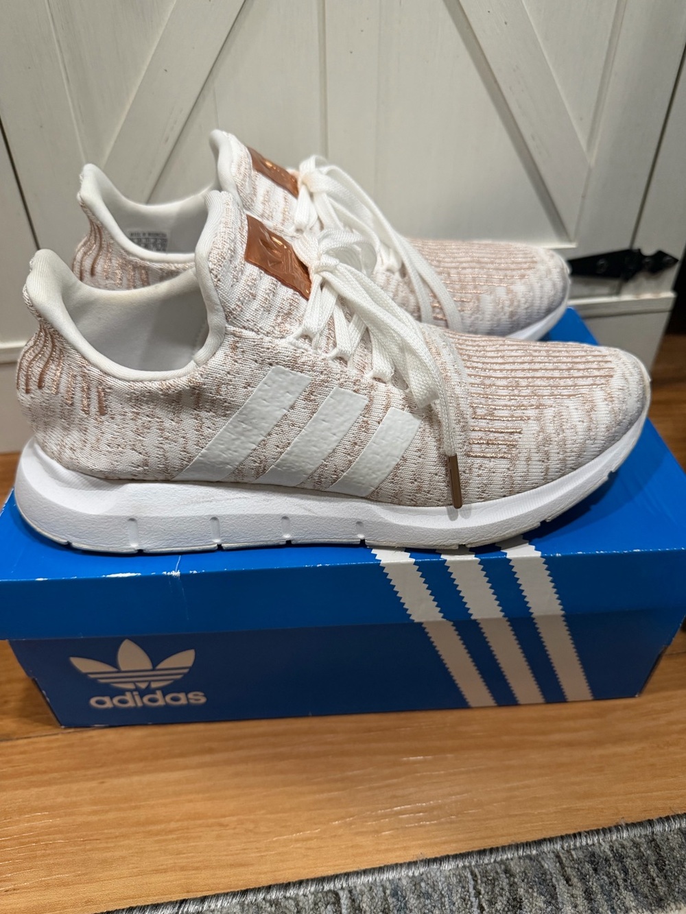 Adidas Swift Run 'White Copper Metallic' Womens 8.5 - Picture 6 of 11